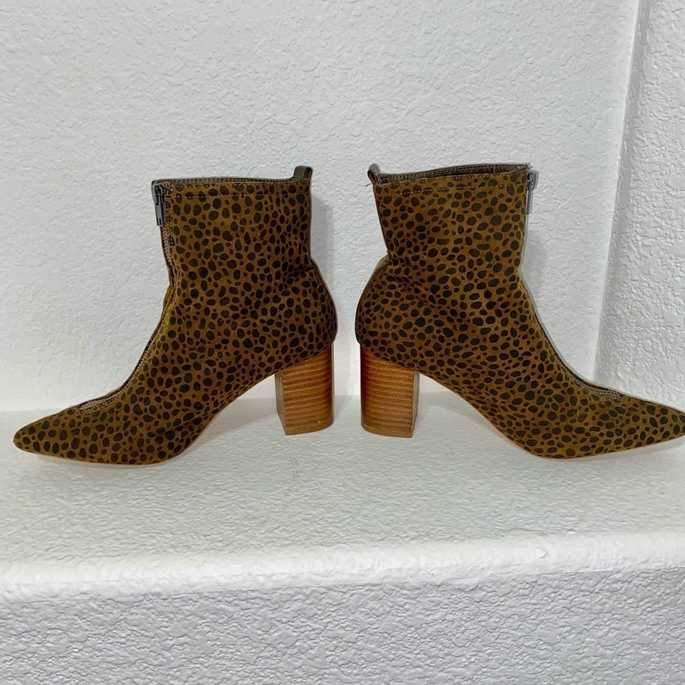 Leopard print faux suede zip up block heel boot 8 - Picture 4 of 9